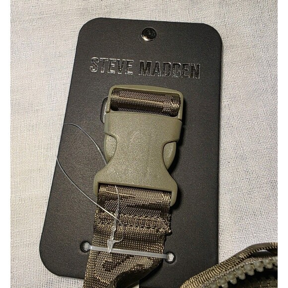 Steve Madden Army Green Fanny Pack Waist Bag Adjustable Crossbody Zippered NEW - Picture 12 of 13